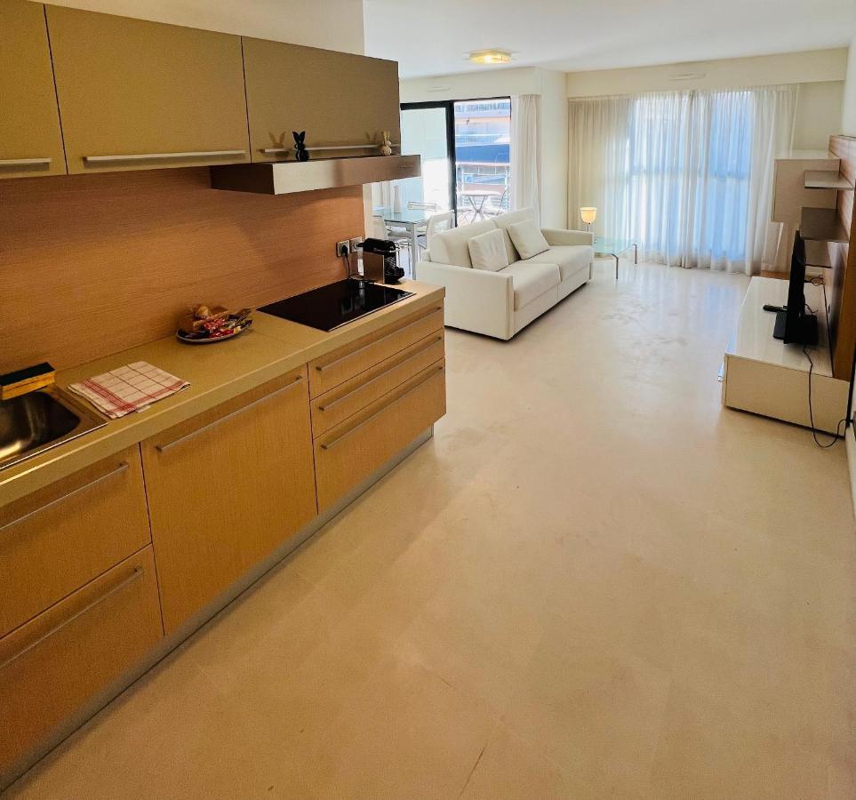 Residence Carlton Riviera カンヌ エクステリア 写真