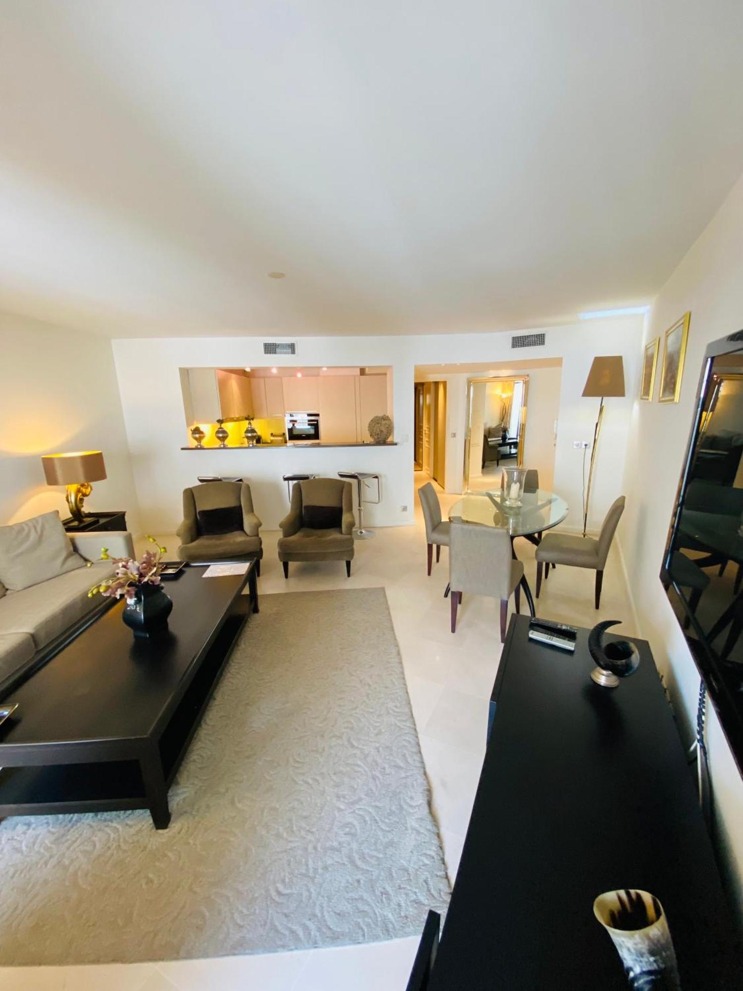 Residence Carlton Riviera カンヌ エクステリア 写真